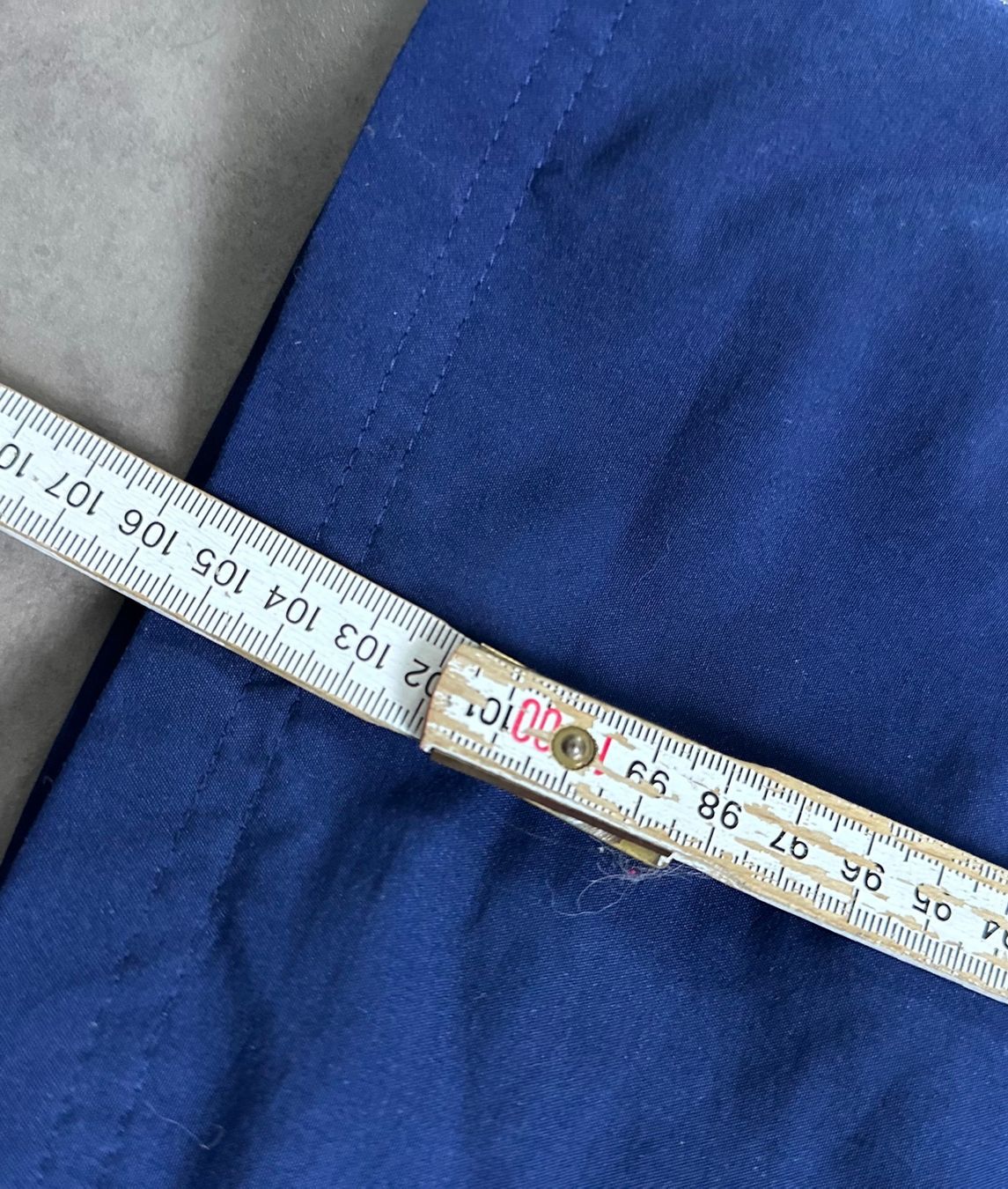 Jeans: Adidas Hose Grösse XL – Usato da Wolfhalden venduto da GodzillaArchive 1