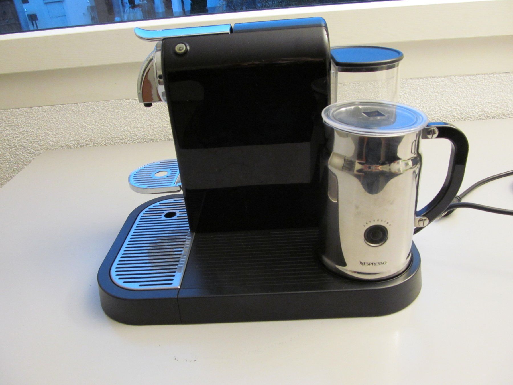 König Macchine per caffè & Macchine per espresso: König Nespresso Maschine mit Milchschäumer – Usato da Horgen venduto da C250 4