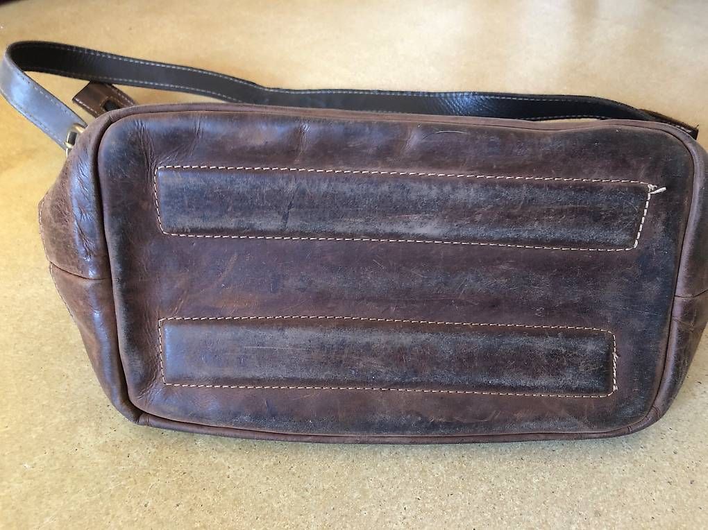 Sacs femmes: Ledertasche handgemacht – D'occasion à Madiswil par e4a 2