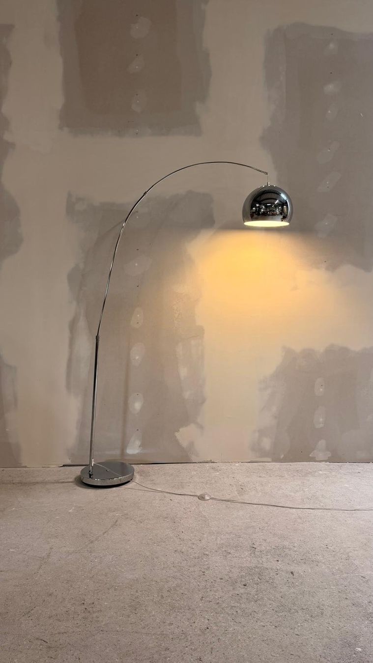 Lampen: Design Bogenlampe in Chrom 1-flammig – Gebraucht aus Rickenbach ZH von Der-Insider 1