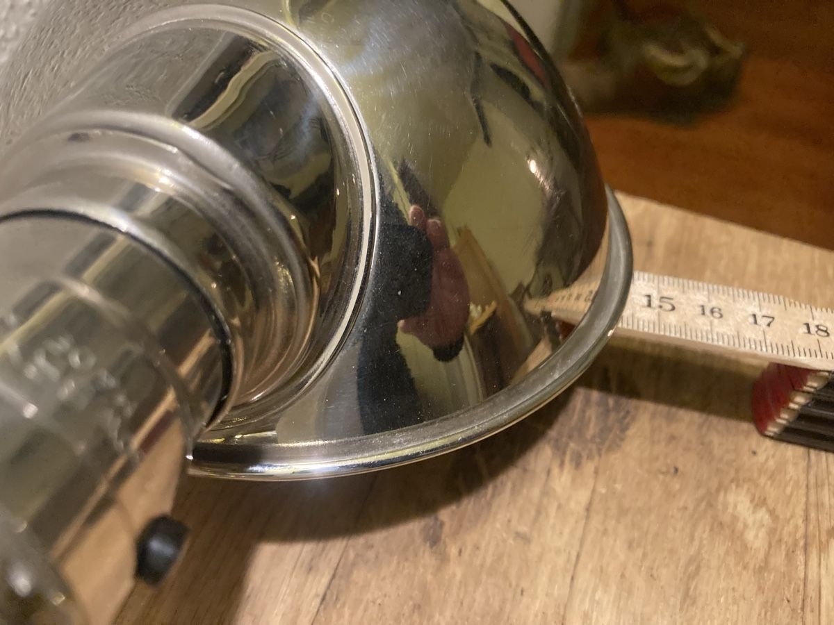 Lampade: ALTE CLIP LAMPE BRYANT – Usato da Bottmingen venduto da Surubi 8