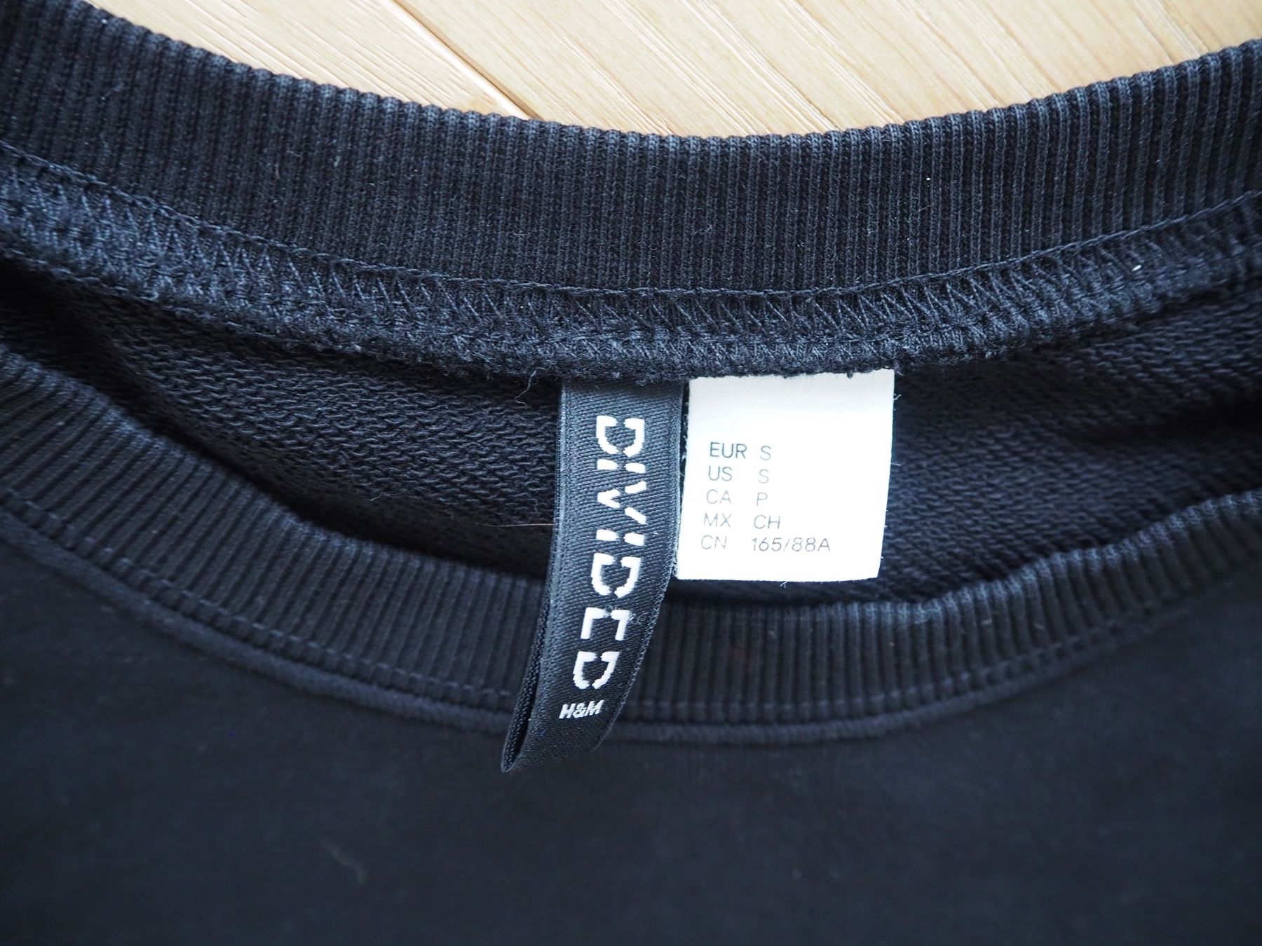 H&M Vestiti: Schwarzes Sweatshirtkleid Gr. S Divided H&M – Usato da Zürich venduto da snowow 1