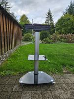 Bildschirmständer rollbar