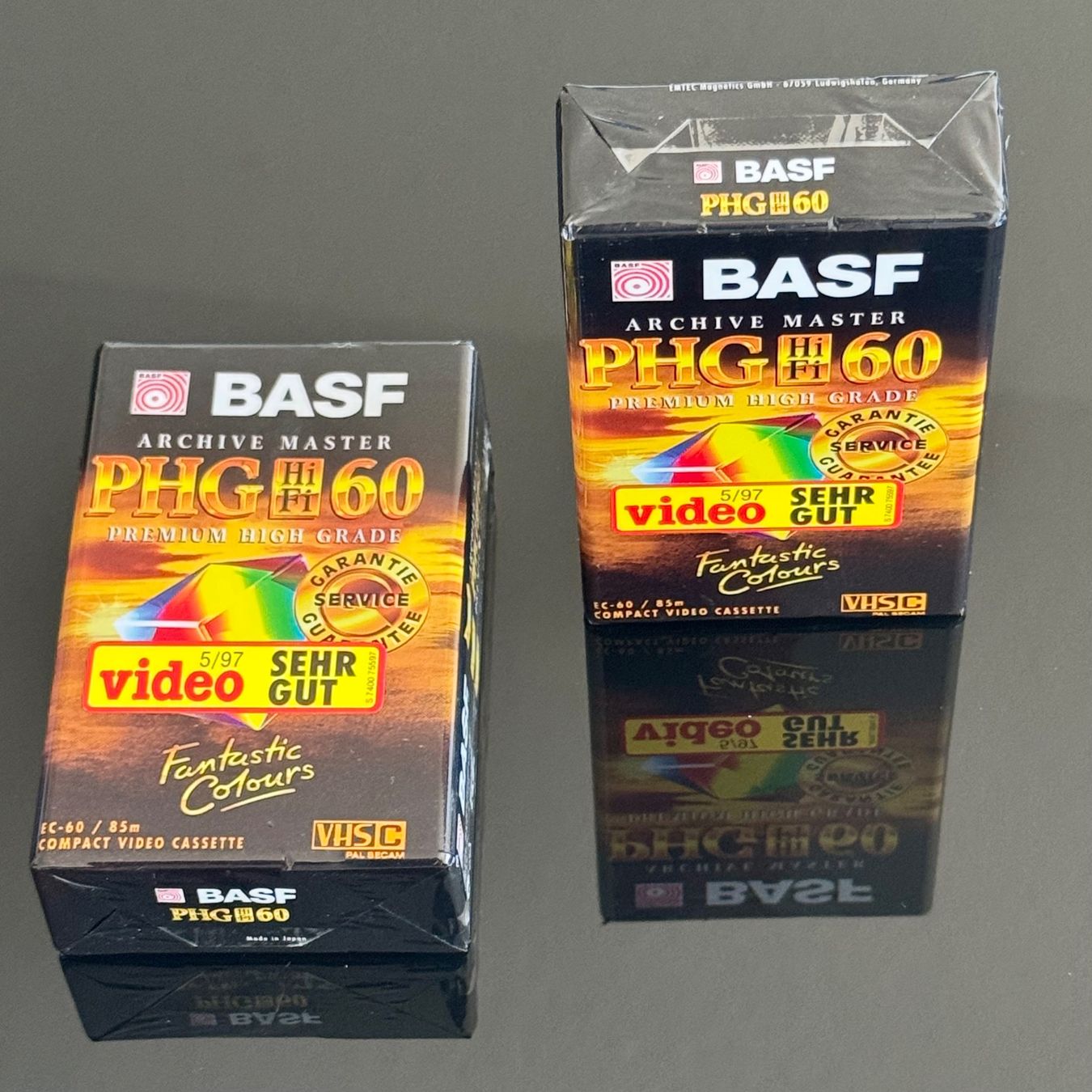 Cassette vuote: VHS BASF PHG VideoCompactCassette oginalverpackt - 2 Stück – Nuovo e nell'imballaggio originale da Sursee venduto da tom-tiger-20