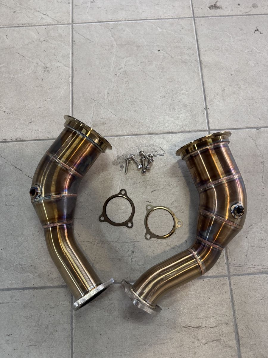 Audi Auspuffanlagen: Downpipe Audi rs4 / rs5 b9 – Gebraucht aus Bulle von lf3_7z96