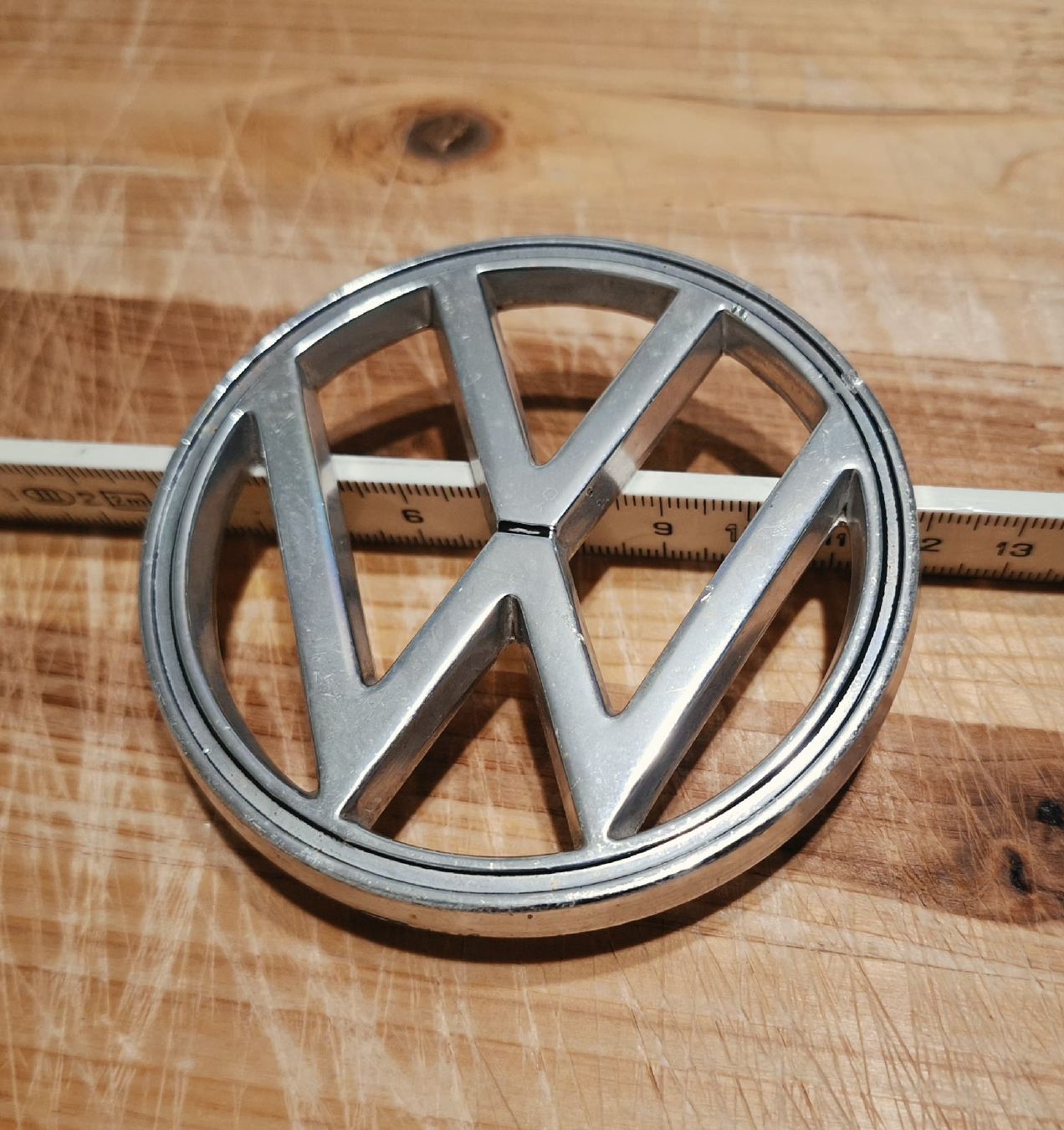 VW Alle Autoersatzteile: VW Käfer Emblem – Gebraucht aus Triesen von BLACKSHEEP75 1