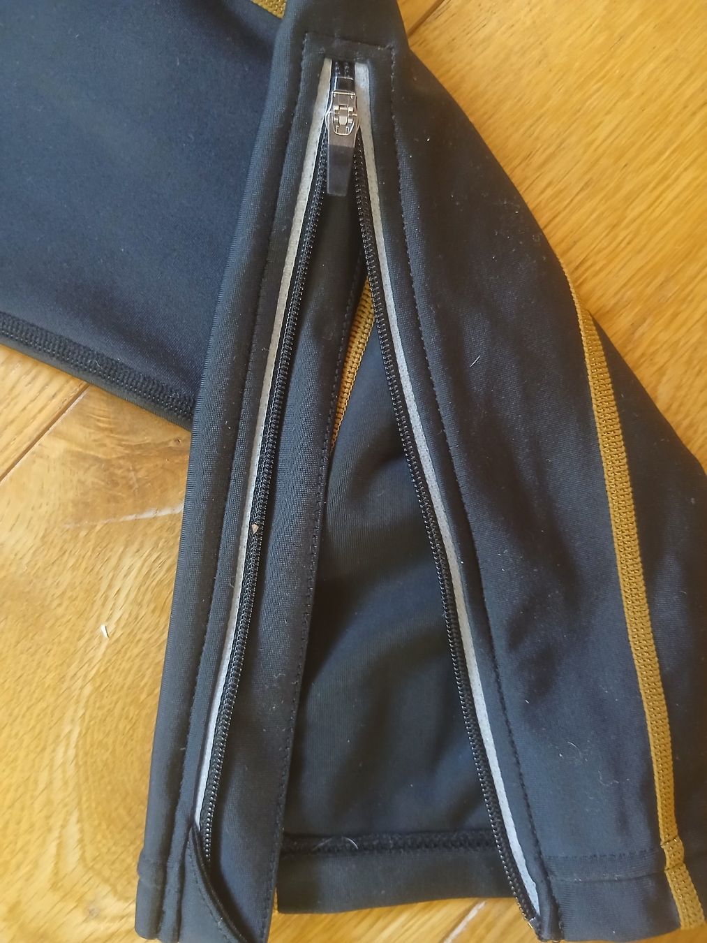 Asics Hosen: Asics Tights Gr. M – Gebraucht aus Würenlos von Esmeralda74 3
