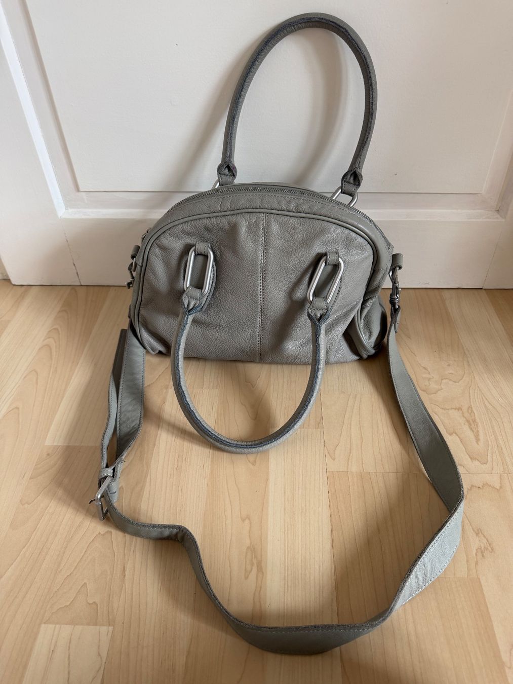 Liebeskind Taschen für Damen: Liebeskind Ledertasche – Gebraucht aus Schaffhausen von sigsag 1