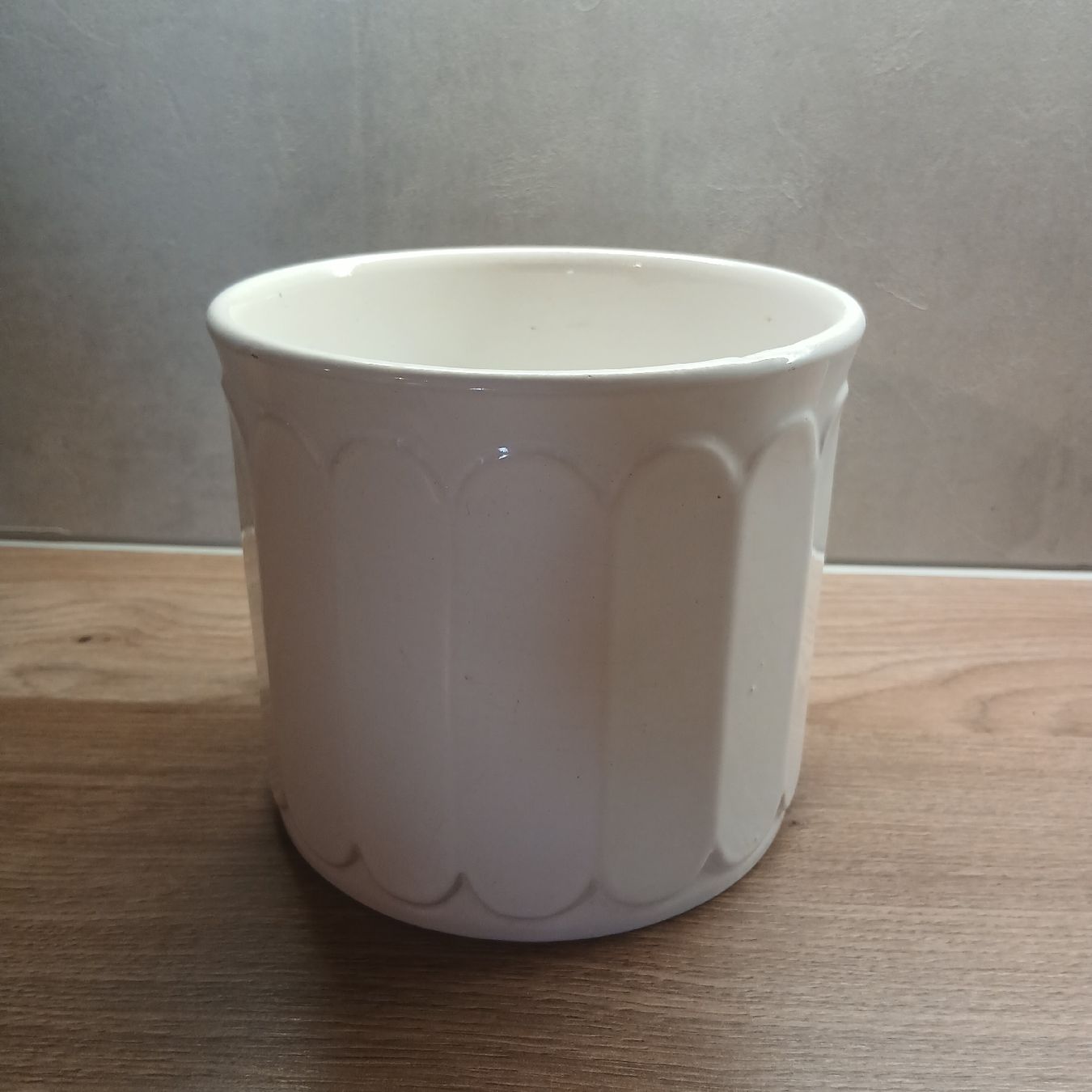 Vasi per fiori: Schicker weisser Keramik-Topf – Usato da Rapperswil SG venduto da Danii008