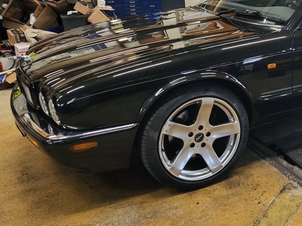 Jaguar Automobili: Jaguar XJR 4.0 V8 S/C ab MFK – Usato da Laupersdorf venduto da jonesfluck 4