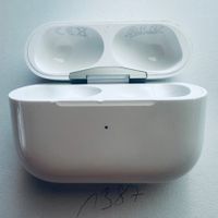 Original Apple Ladecase MagSafe A2700 für AirPods Pro 2 Gen.