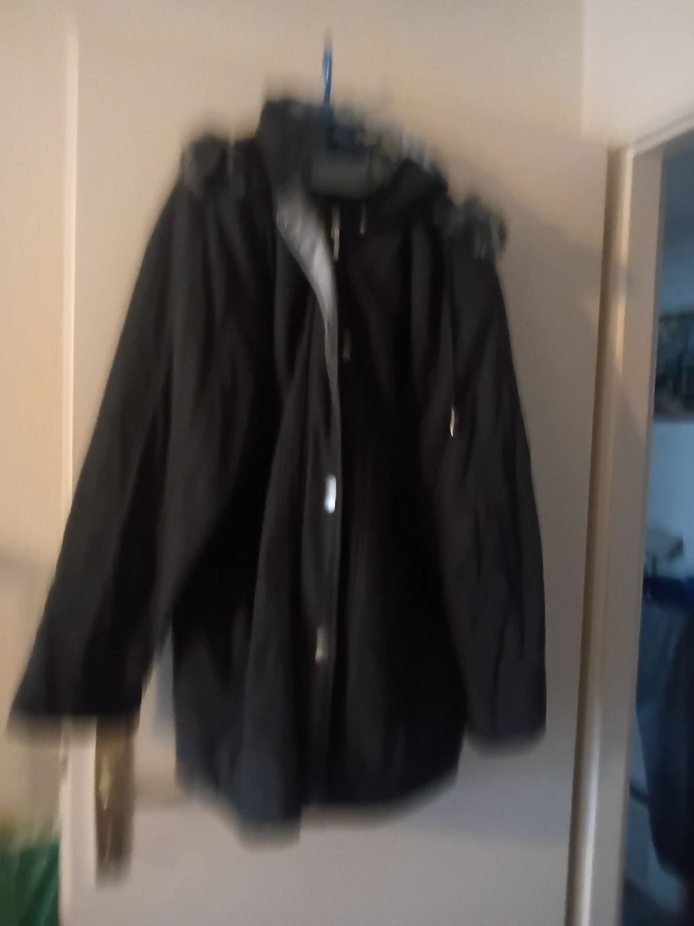 Mäntel: Manteau bleu avec capuchon. – Gebraucht aus Yverdon von Nany6 1