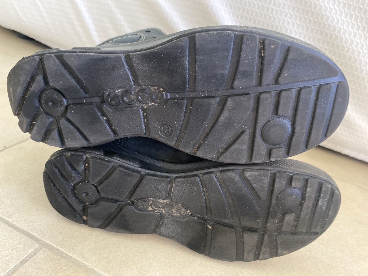Ecco Scarpe per ragazzi: Ecco halbhohe Schuhe Grösse 35 – Usato da Grasswil venduto da pp7830 5