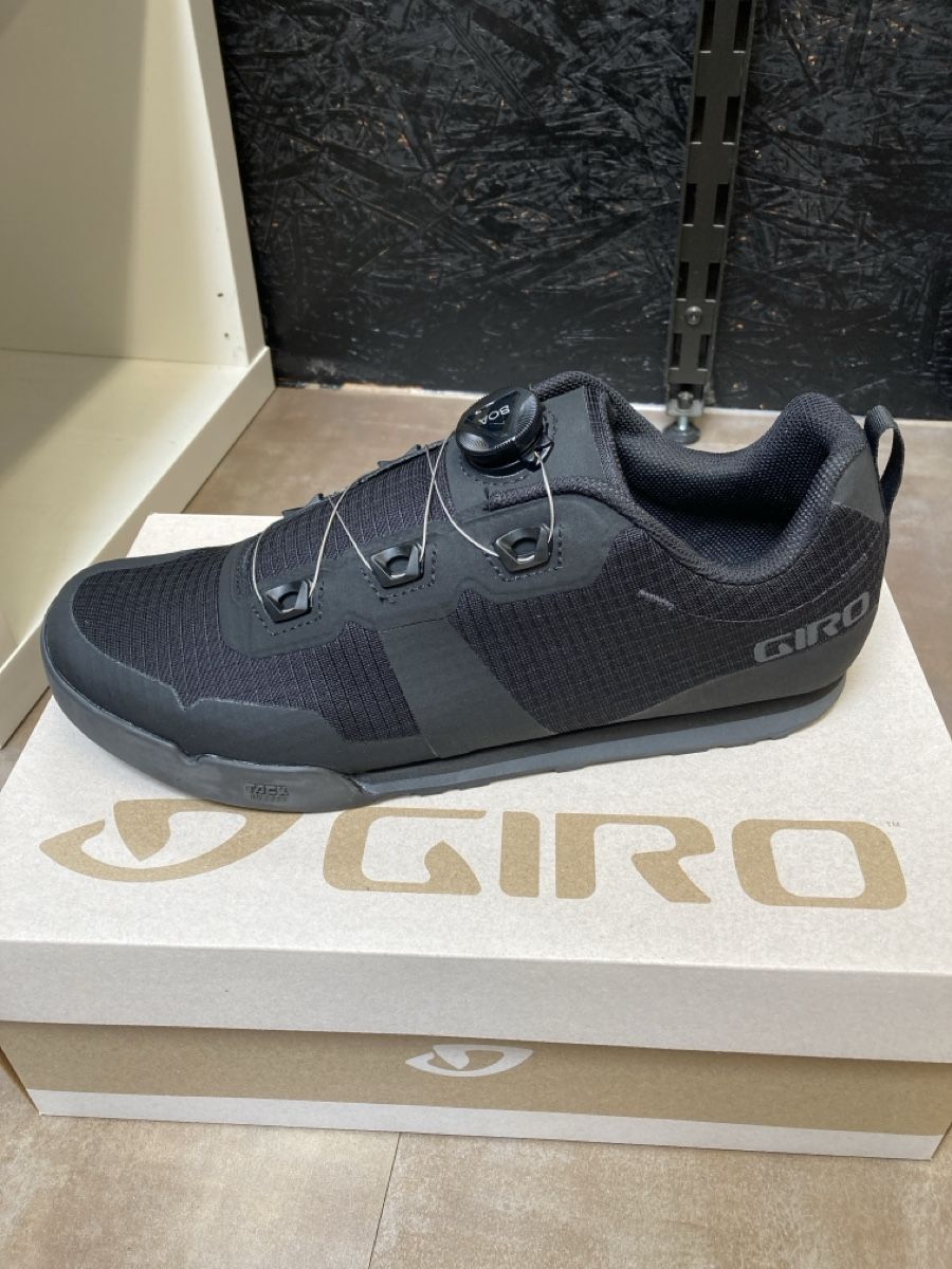 Giro Scarpe da uomo: Giro Tracker Bikeschuhe Grösse 44 – Nuovo e nell'imballaggio originale da Zürich venduto da Barspin