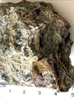 Granat in Glimmerschiefer, aus dem Wallis CH !