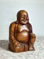 Happy Buddha aus Holz, Handarbeit, Glücksbringer