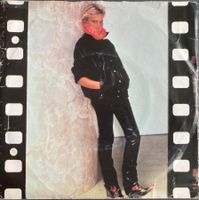 OLIVIA NEWTON-JOHN - A LITTLE MORE LOVE