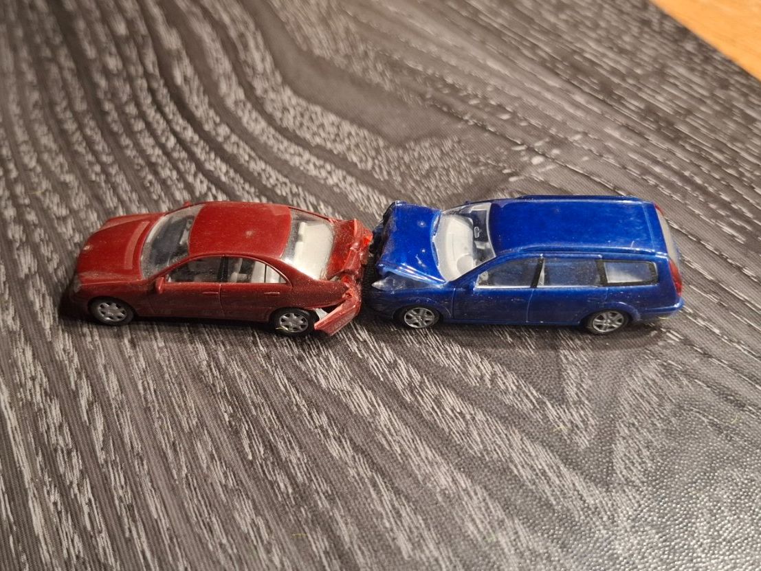 Herpa Modellini di ferrovie: 2 Mal Unfallfahrzeuge H0 – Usato da Fehraltorf venduto da Hubi760