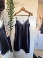 Spitzenkleid/Nachthemd mit Spitze 
