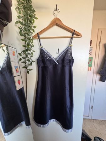 Spitzenkleid/Nachthemd mit Spitze 