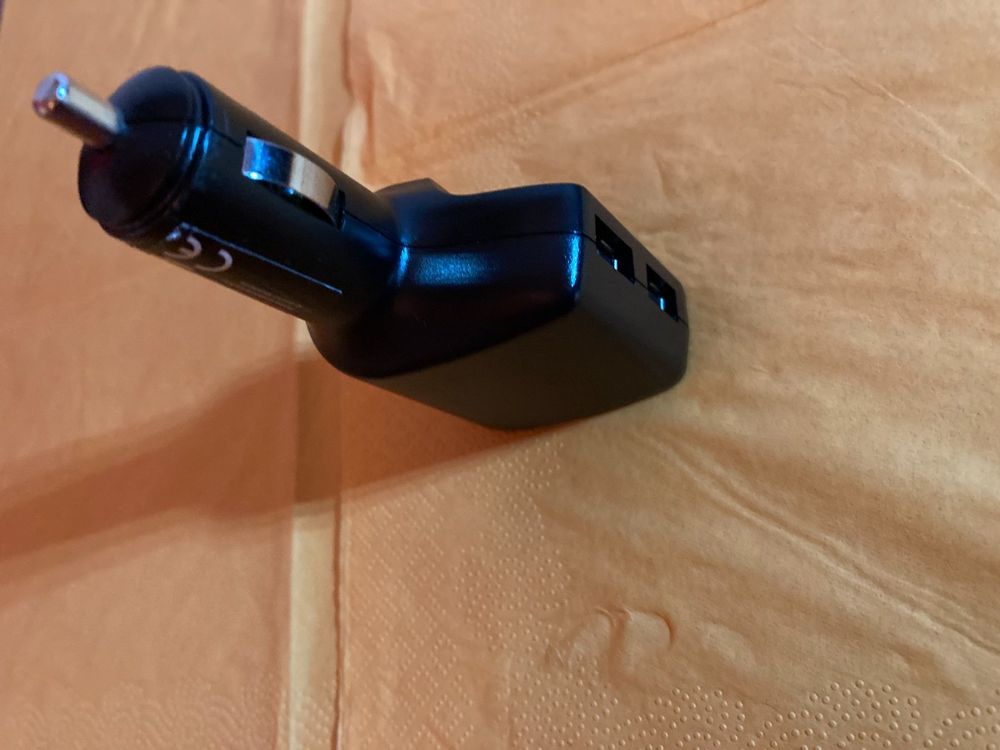 KFZ SCHNELLLADEGERÄT 2X USB Power Port Ladegerät Stecker Zigarettenanzünder EUR 1,00 - DE