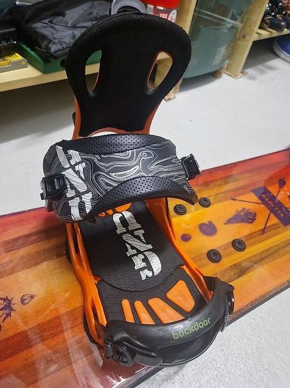 Attacchi: Gnu Mutant snowboard bindings, Size: L – Usato da Dübendorf venduto da Olenaaa 2