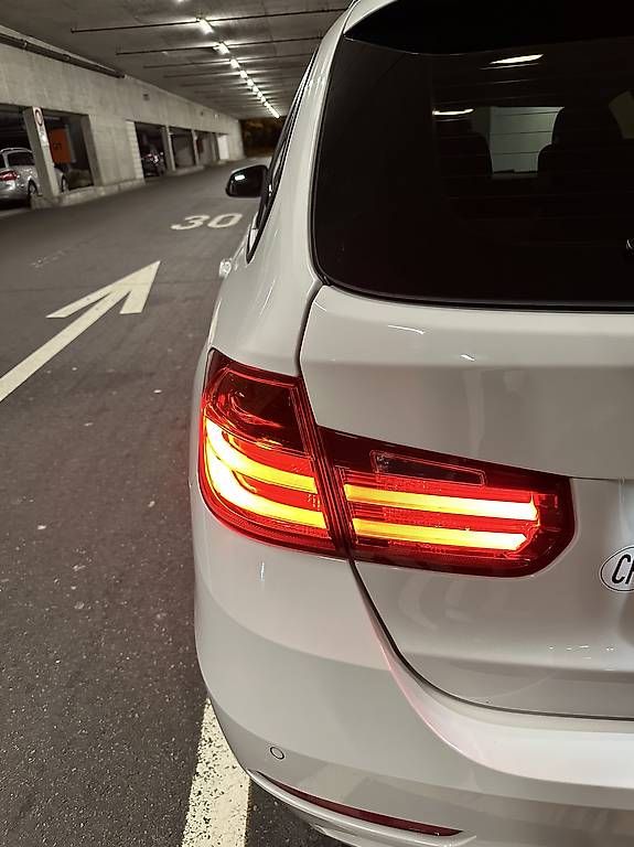 Fari: BMW f30 Komplett Rücklicht – Usato da Aarau venduto da Nardo123