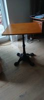 Bistrotisch mit Gusseisenfuss