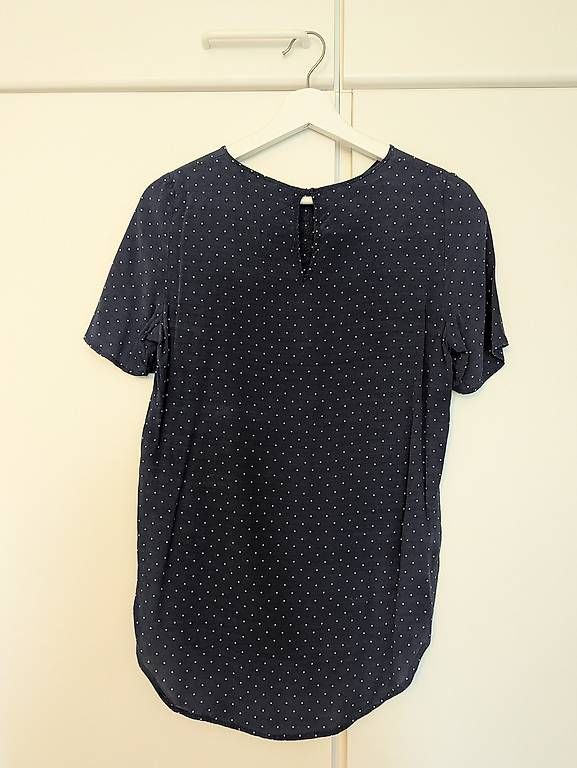 H&M T-shirt: Shirt H&M – Usato da Herzogenbuchsee venduto da Obivius 1