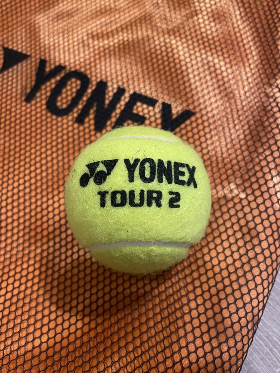 Yonex Racchette: Raquette Tennis Yonex Vcore Si – Nuovo e nell'imballaggio originale da La Chaux-Cossonay venduto da NicoGhid 3