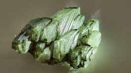 Calcit Gwindel mit Chlorit
