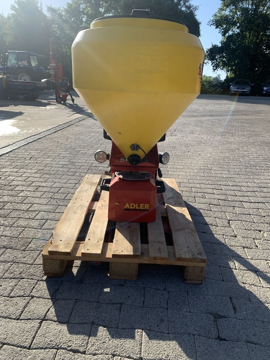 Tutte le macchine: Salzstreuer Adler – Usato da Schwarzenbach SG venduto da bsw9536