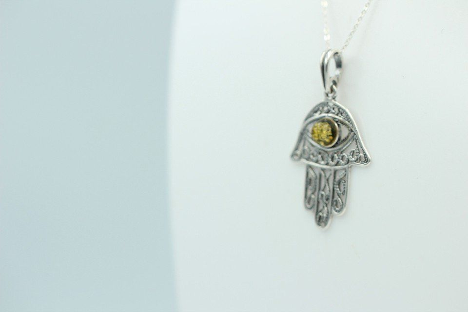 Ciondoli: Bernstein Hand der Fatima 925 Silber Collier Kette Bernstein – Nuovo e nell'imballaggio originale da Heiligkreuzsteinach venduto da schmucktime 2