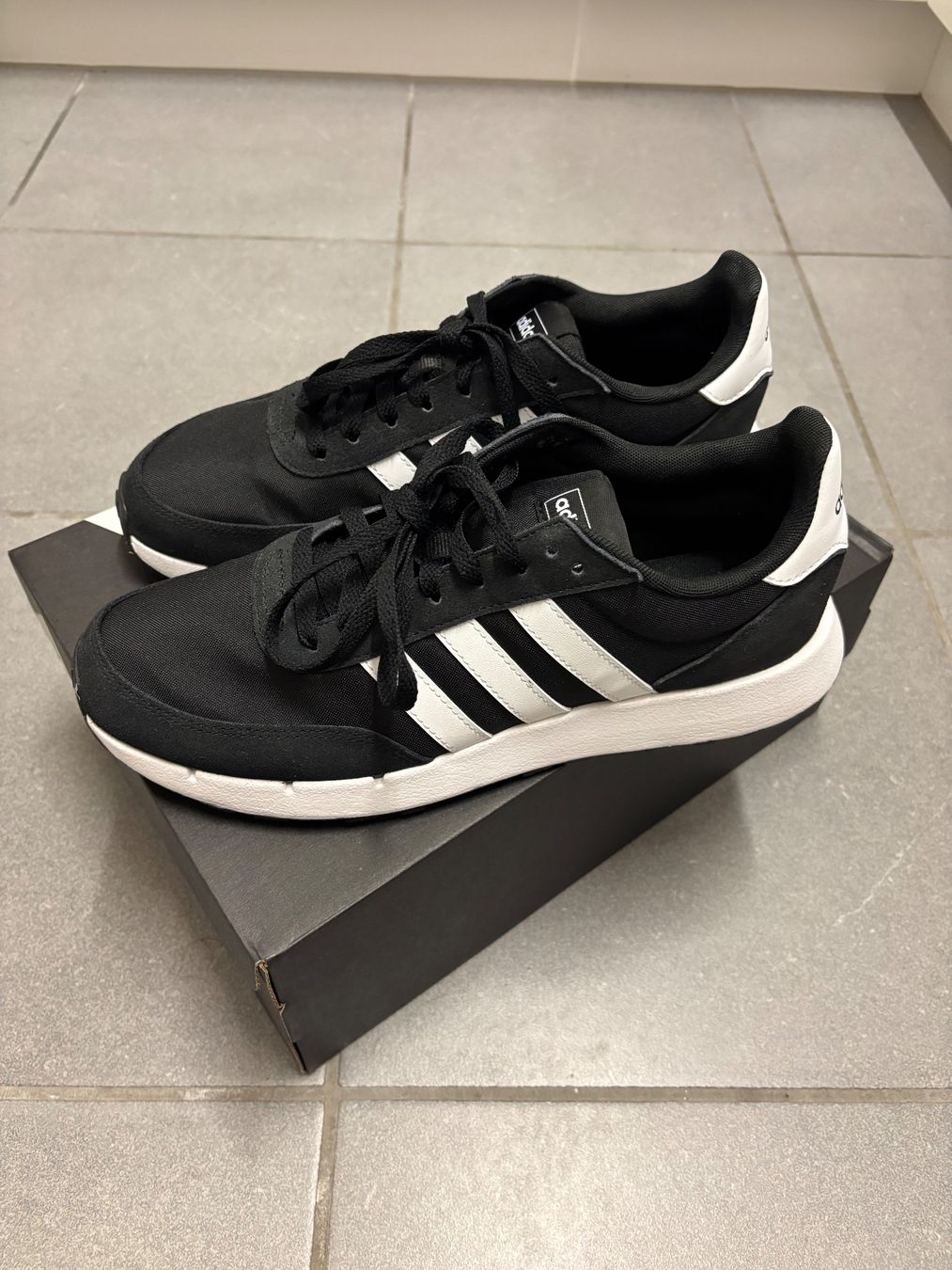 Adidas Scarpe da uomo: Adidas Sneakers – Nuovo (secondo la descrizione) da Zürich venduto da mc_mike77