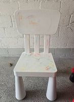 Kinderstuhl / Kinderhocker weiss 