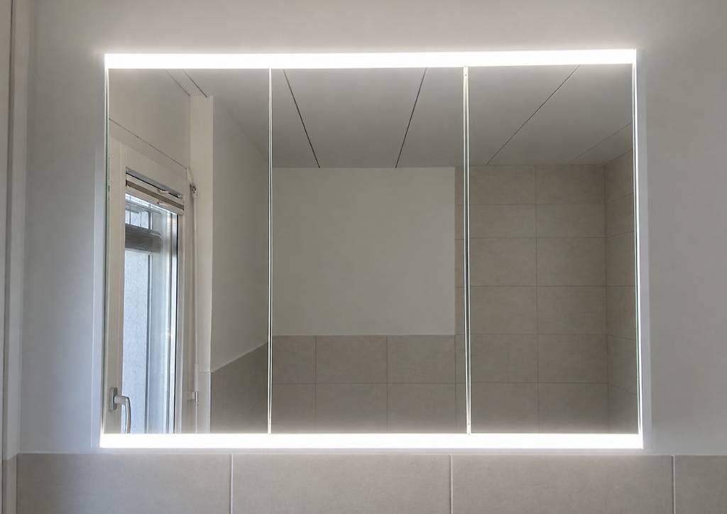 Armadietti a specchio: Spiegelschrank 3-türig, 100cm – Usato da Zufikon venduto da Gertrud041