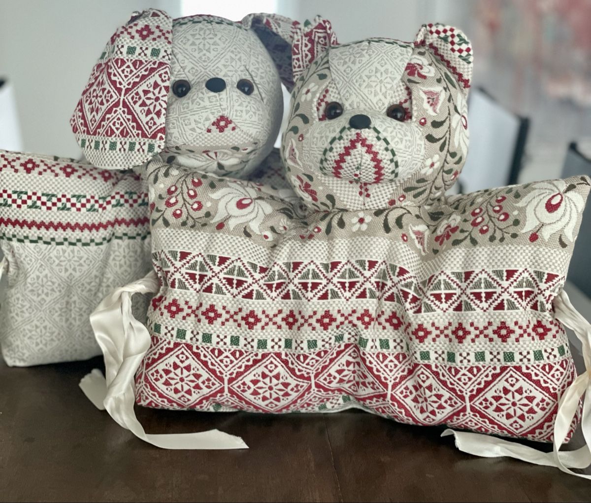 Cuscini: 2 cuscini decorativi a forma di orsetto e cagnolino – Nuovo (secondo la descrizione) da Andermatt venduto da DCC_70 5