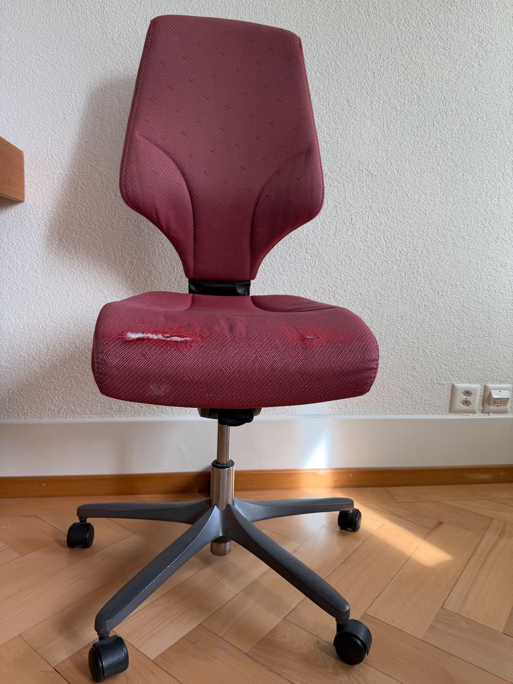 Sedie: Alter und bequemer Bürostuhl – Usato da Bern venduto da ybu_n968 3