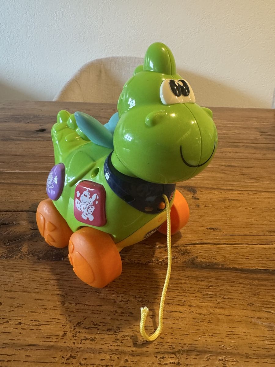 Chicco Giocattoli: CHICCO Nachziehspielzeug Dino – Usato da Wangen b. Olten venduto da na_wal
