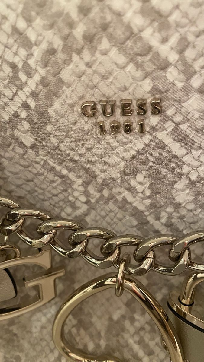 Guess Borse da donna: Guess Hadley Python Girlfriend Satchel Handtasche. – Nuovo (secondo la descrizione) da Illnau venduto da Sniwi67 4