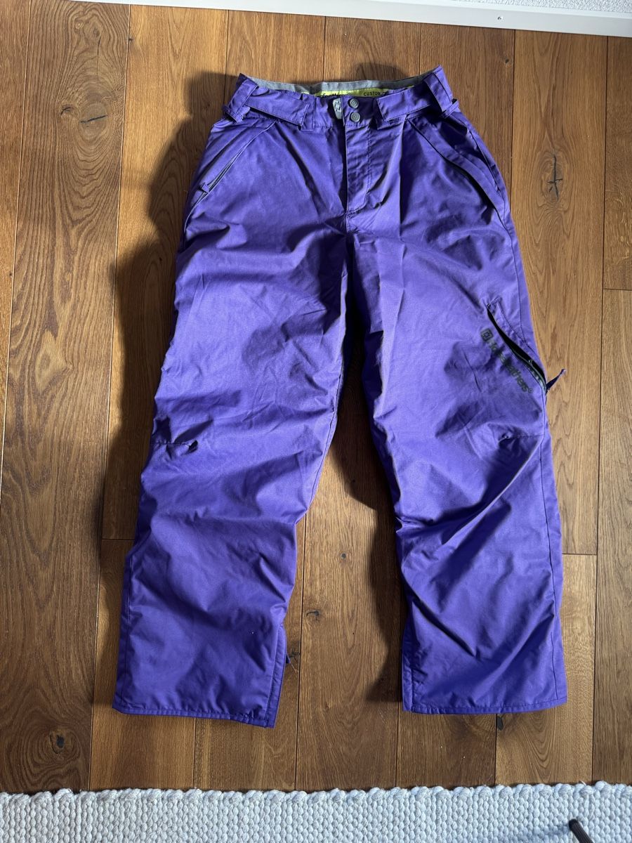 Hosen: Skipants lila – Gebraucht aus Roggwil BE von lffcb