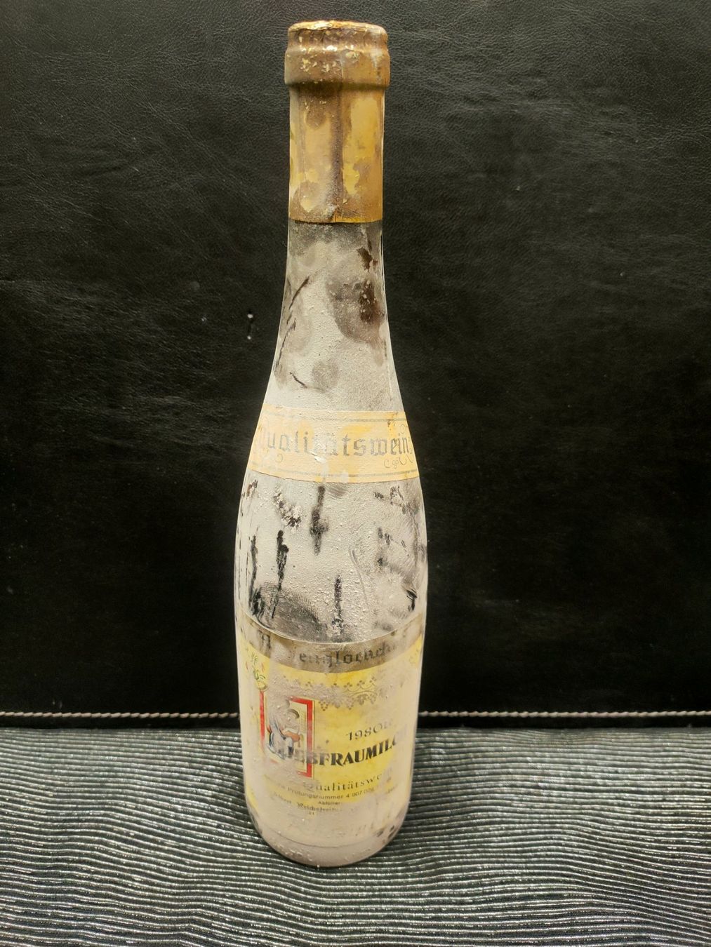 Vino: LIEBFRAUMILCH 1980 – Usato da Genève venduto da Leboucheoreilles