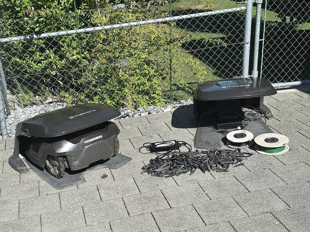 Tagliaerba: Husqvarna 430C Rasenmähroboter  – Usato da Gontenschwil venduto da Angela_10 2