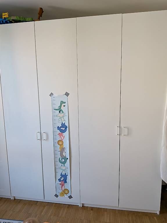 Armadi: PAX Schrank 2 m IKEA – Usato da Winterthur venduto da sinafiona