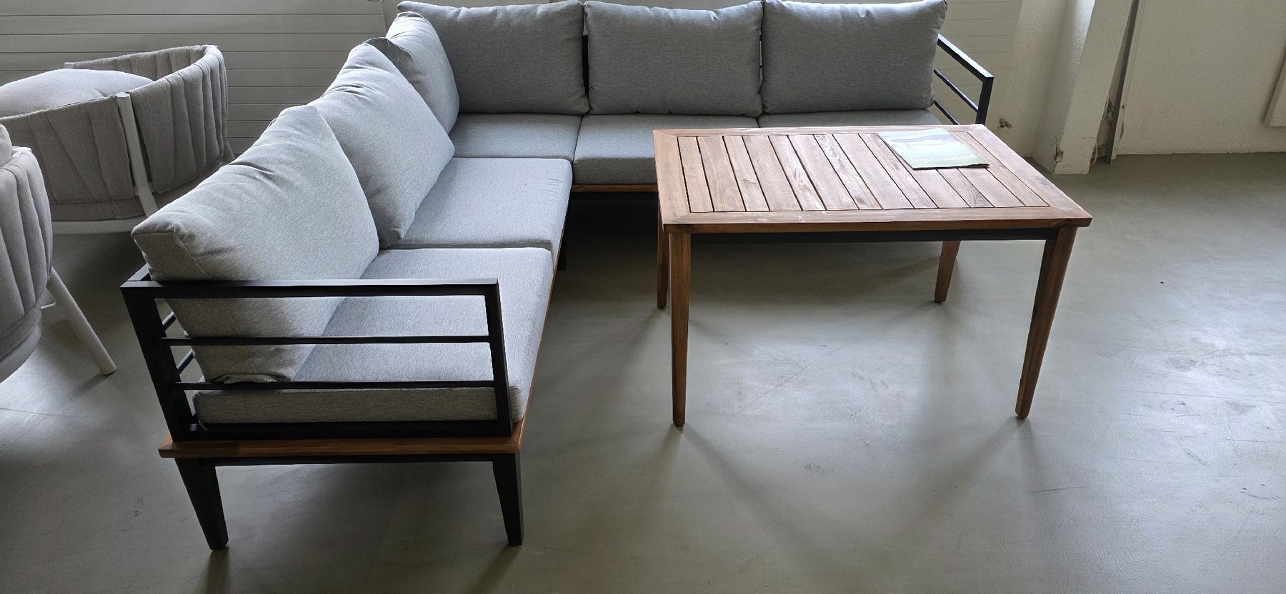Divani: Gartenlounge ab Ausstellungs – Nuovo e nell'imballaggio originale da Lützelflüh-Goldb venduto da Rampenverkauf_72_ 2