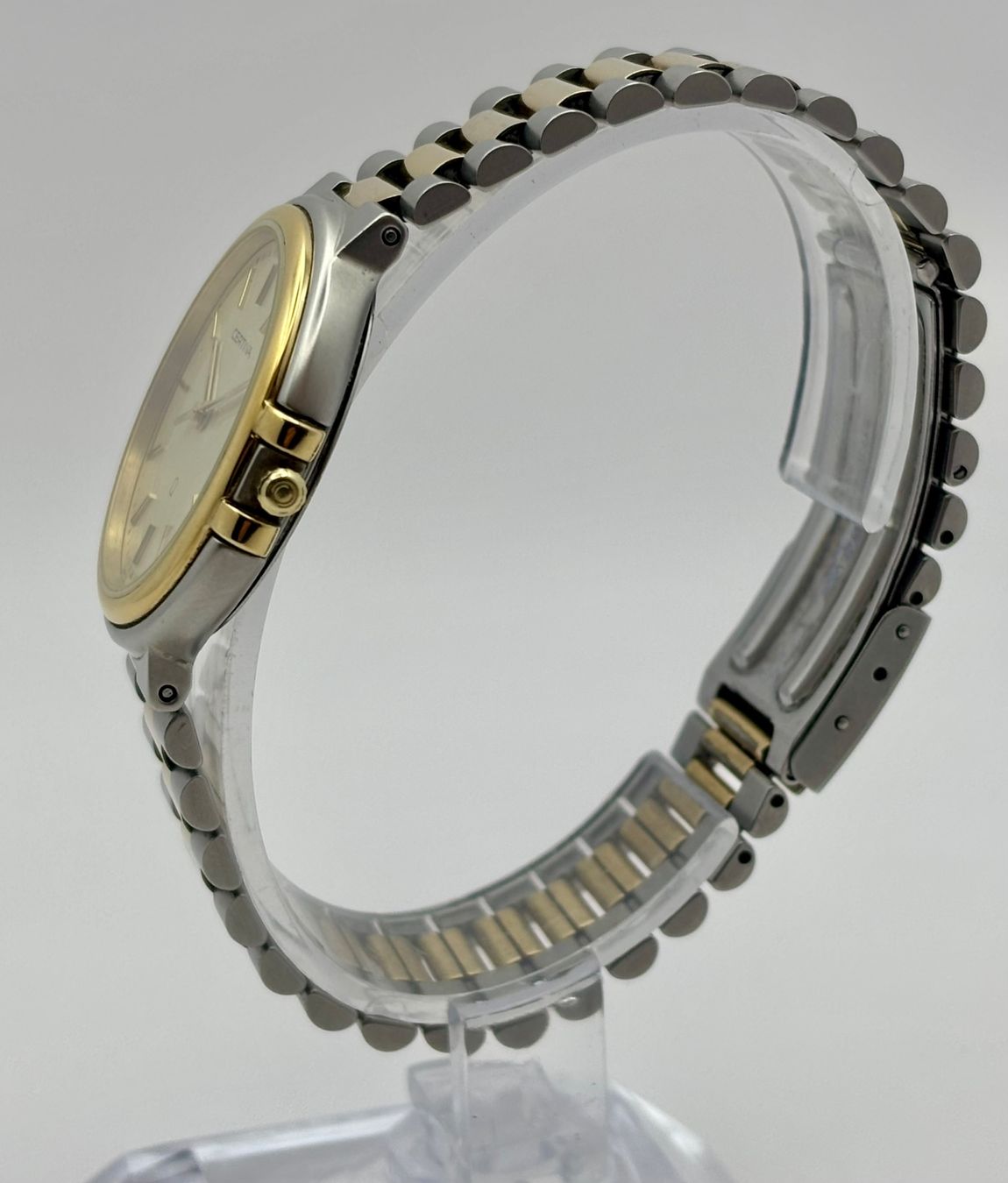 Certina Orologi: CERTINA QUARZ VINTAGE – Usato da Rorschach venduto da ZeitWerk.10 5