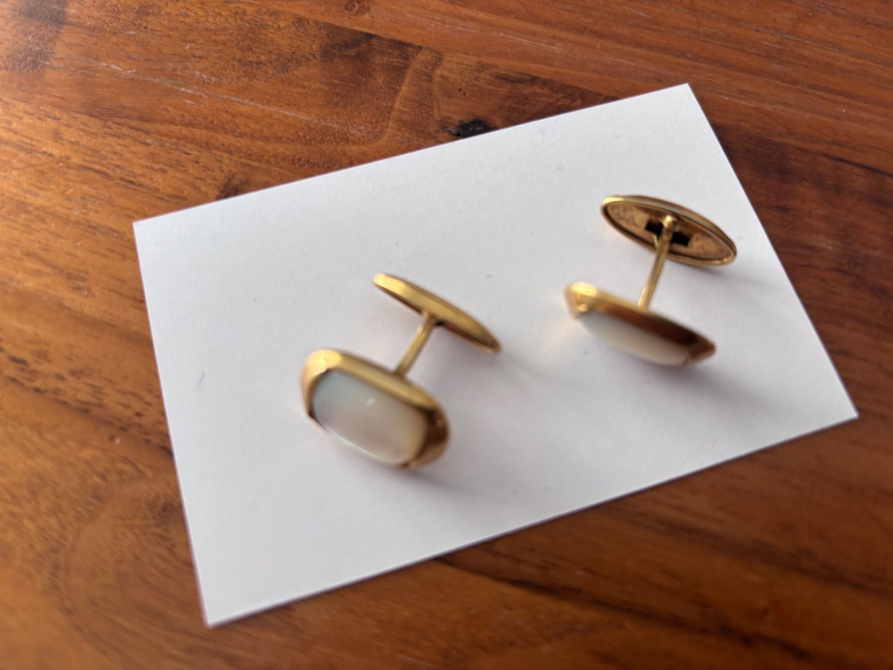 Gemelli: Manschettenknöpfe Vintage gold perlmutt – Usato da Balsthal venduto da Uroby 1