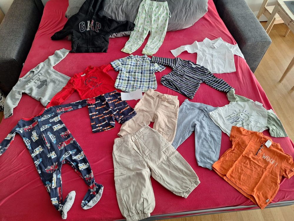 Ensembles coordonnés: Babykleider Junge Grösse 80 – D'occasion à Hitzkirch par hur_hb2x