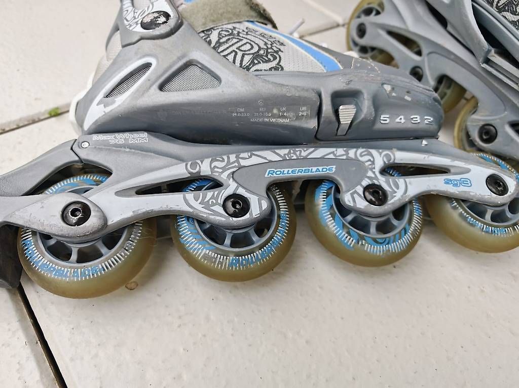 Inline-Skating & Rollschuhe: Rollers évolutifs Rollerblade  Taille ajustable 33-35.5 – Gebraucht aus Saxon von 363_tl2c 1