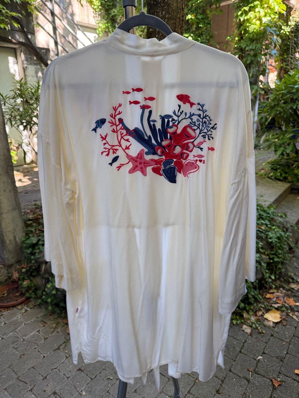 Internationale Kunst: Kimono Blutsgeschwister M – Gebraucht aus Niederrohrdorf von Frau-Kunterbunt 1